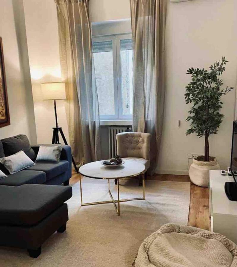 Apartment Excelente Piso De 3 En La Latina Madrid